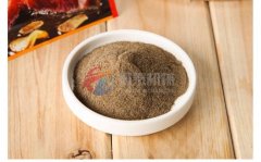 胡椒粉在篩分時，超聲波振動篩的應(yīng)用可以降低堵網(wǎng)現(xiàn)象
